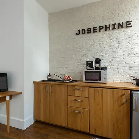 Artisan Lofts Courtyard Opera Apartment *