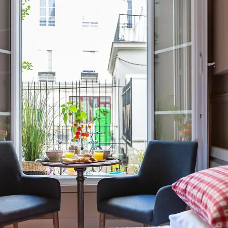 Artisan Lofts Courtyard Opera Apartment Paris